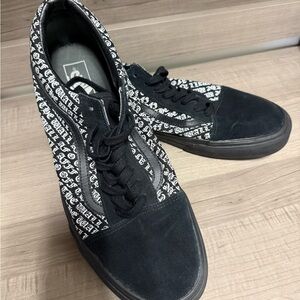 Vans Off the Wall Sneakers Size 13